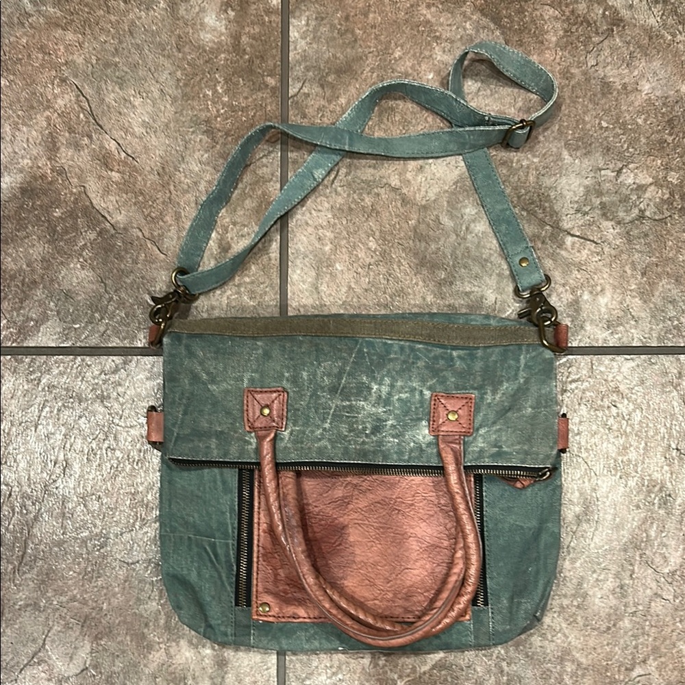 Mona B crossbody bag